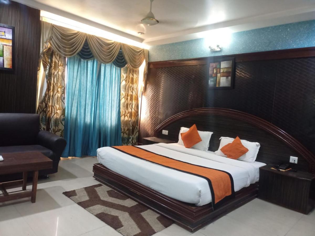 Hotel Jagdamba Katra  Bagian luar foto